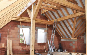 Adversane attic trusses